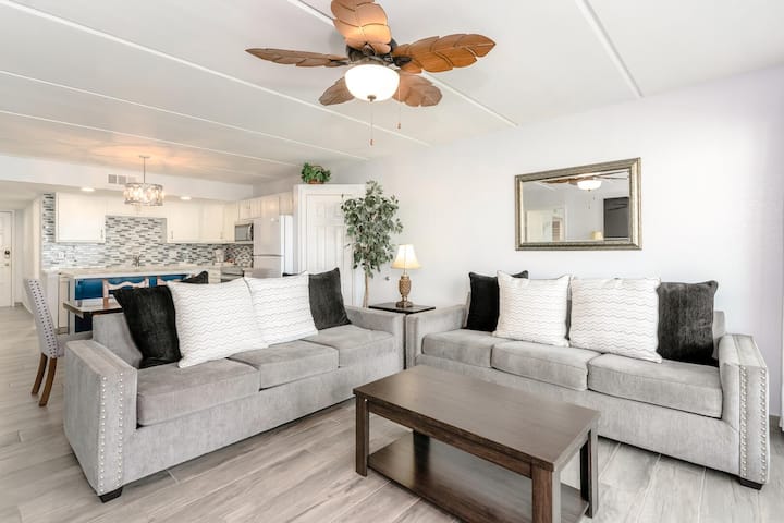 Lovely Beachfront Condo In Saida Iii Ocean View - South Padre Island