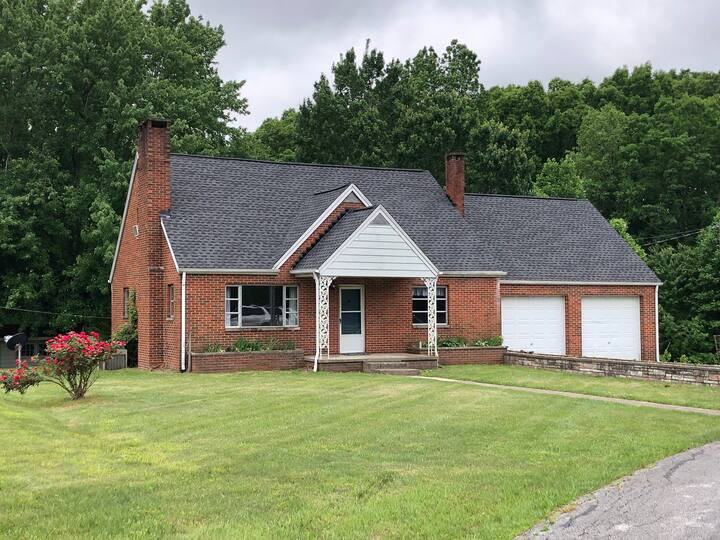 Laurel River Lake Holiday Rentals & Homes Kentucky, United States