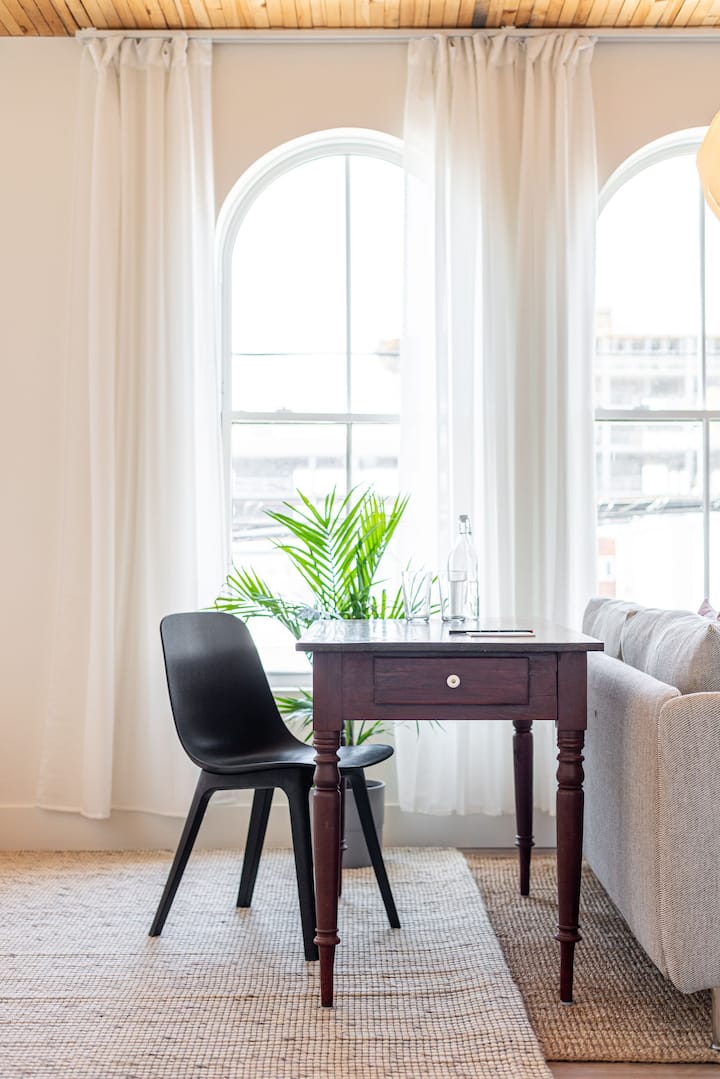 Brewery Park 2202 - North End Charm Boutique Suite - Halifax, NS, Canada