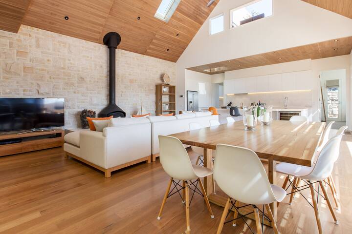 Ultimate Five Star Luxury Retreat gallery image 4