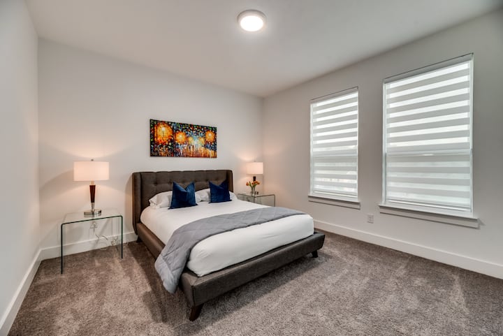 Upstairs bedroom #1 with queen bed!