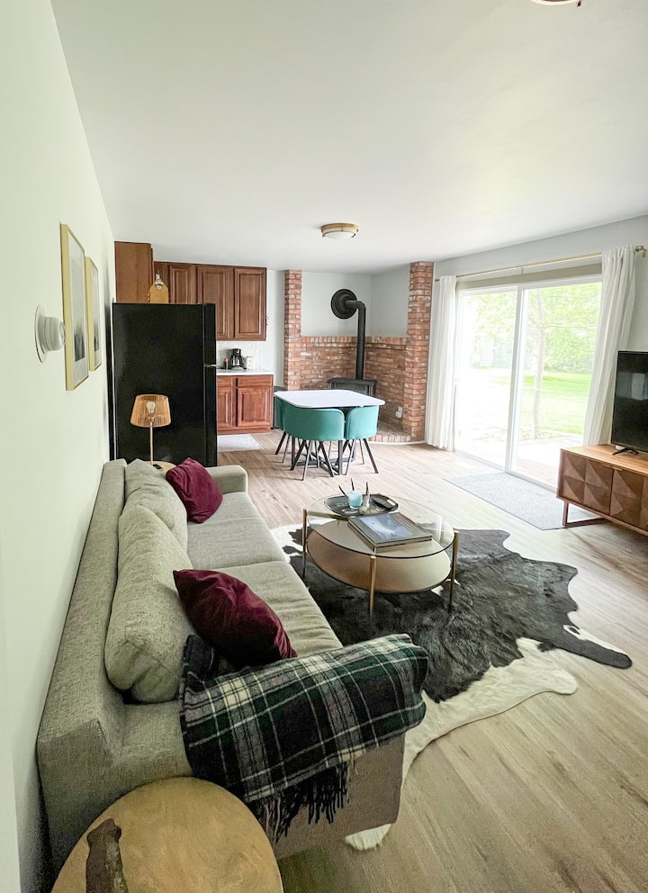 Garden Basement Apartment - Bozeman, MT