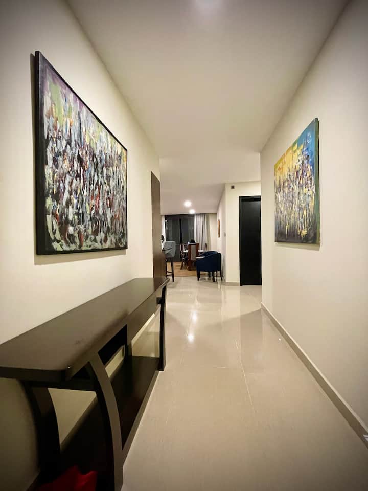 Skyline 2br Condo • Pool, Ac, Balcony Views - Uganda