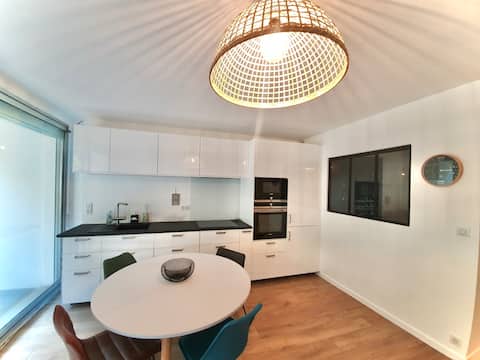 Successful Airbnb property: Apartment 100 m from beach, close to thalasso, south-facing in Quiberon