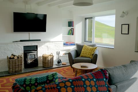 Isaf Cottage - escape from the bustle of city life