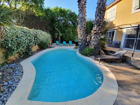 Belle villa 12pers 10mn plages clim+piscine+wifi