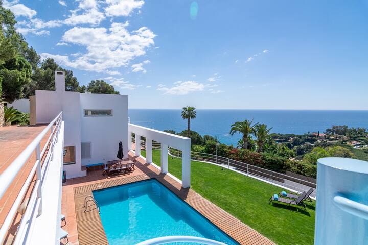 ★ CoastalVillas – Villa La Perla ★ stunning views gallery image 5
