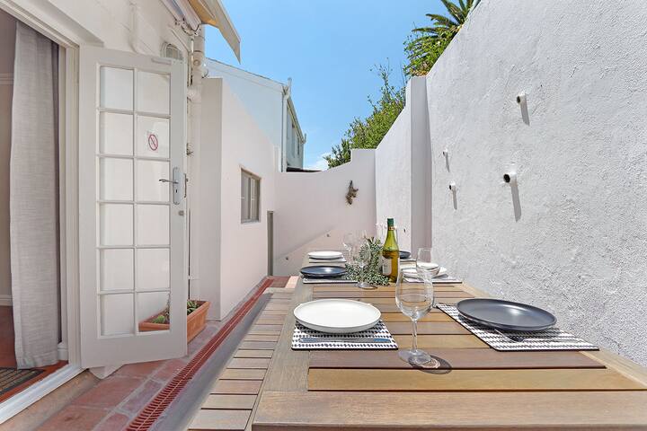 3 Bedroom Cottage in the heart of Simon’s Town gallery image 4