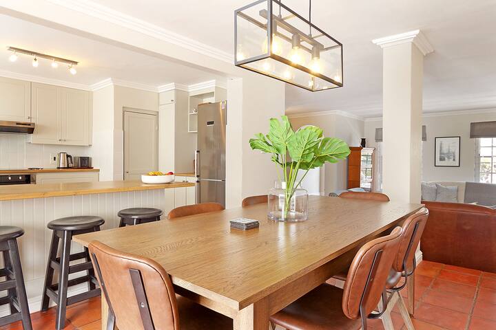 3 Bedroom Cottage in the heart of Simon’s Town gallery image 2