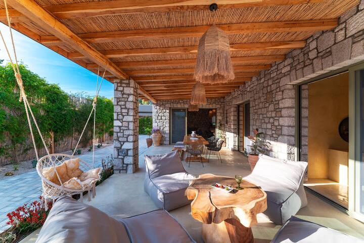 Eftopia Villa by Onar Villas gallery image 4