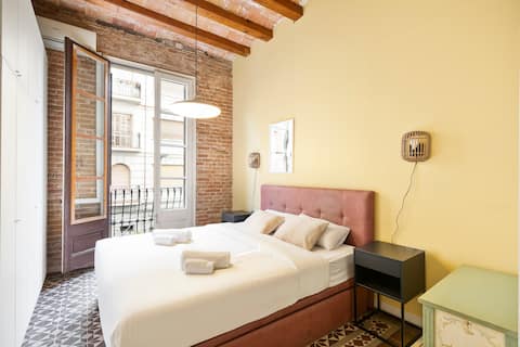 Successful Airbnb property: Moianes | Apartment in Hostafrancs