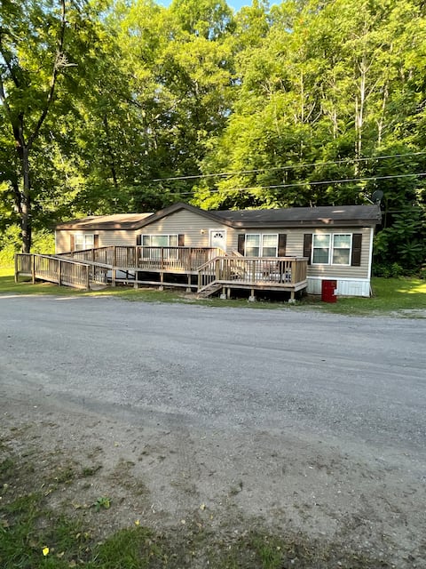 Available for Weekly or Monthly Guests on Hwy 10