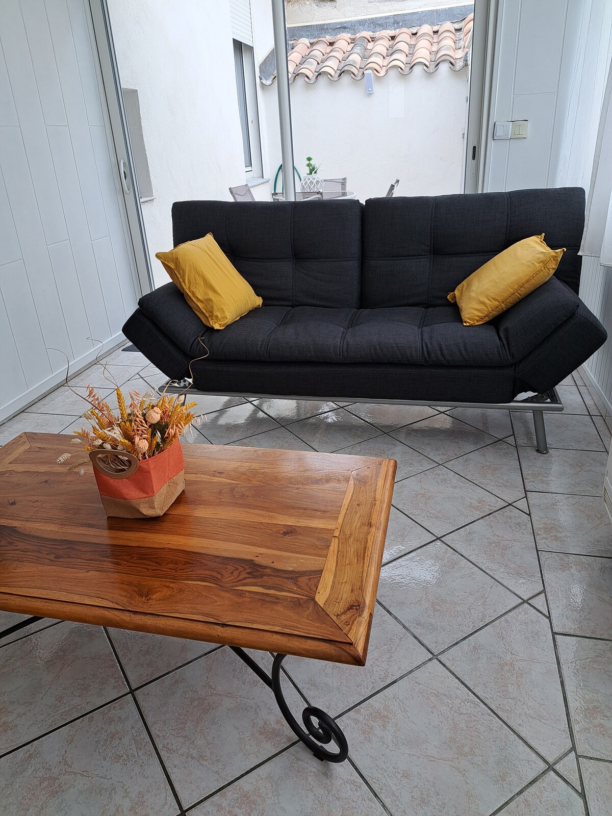 Airbnb con migliori performance: Lovely apartment in the center of Narbonne. a Narbonne