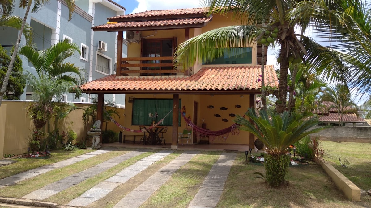 Airbnb em destaque: Vacation promotion for a beachfront condominium em São Sebastião