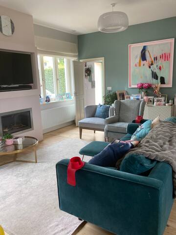 4 bedroom family home in Dun Laoghaire -by the sea gallery image 2