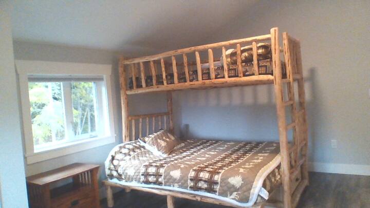 لارش فوريست - سرير بطابقين.