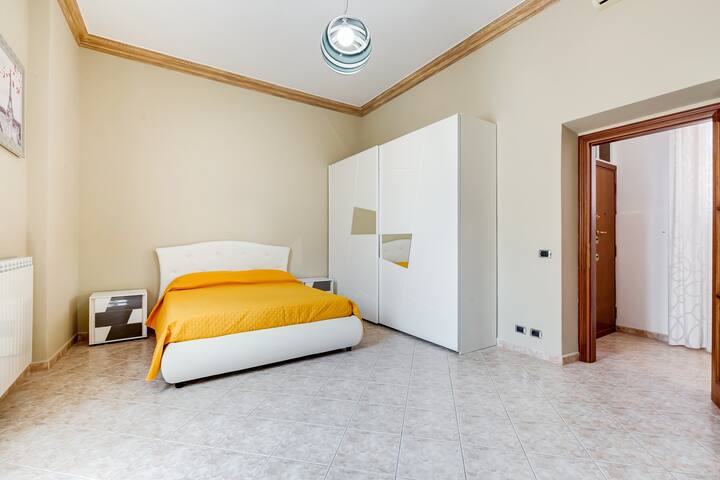 Appartamento 140 mq con vista su Piazza Navona gallery image 4