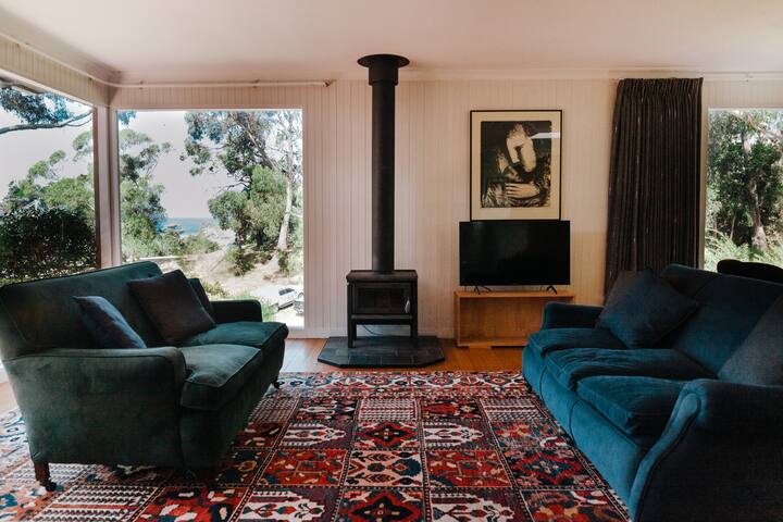 House in central Lorne gallery image 3