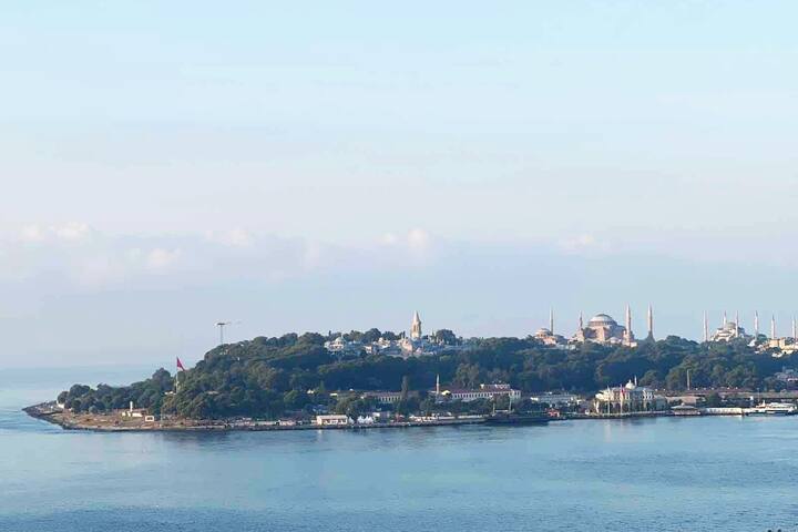 A Million Dollar View With 2 Bedroom gallery image 2