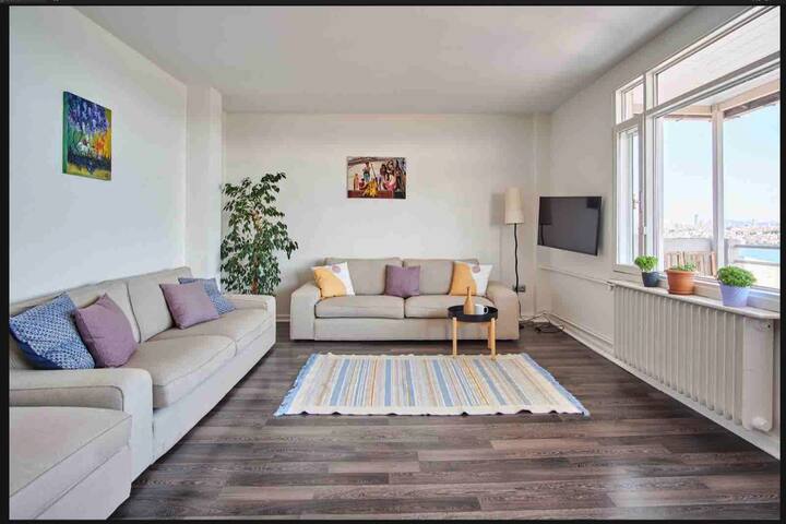 The View Is Breathtaking As You Are gallery image 4