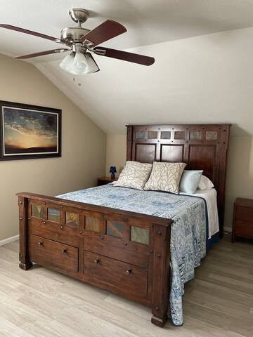 Beautiful 4 bedroom home in West Washington park. gallery image 4