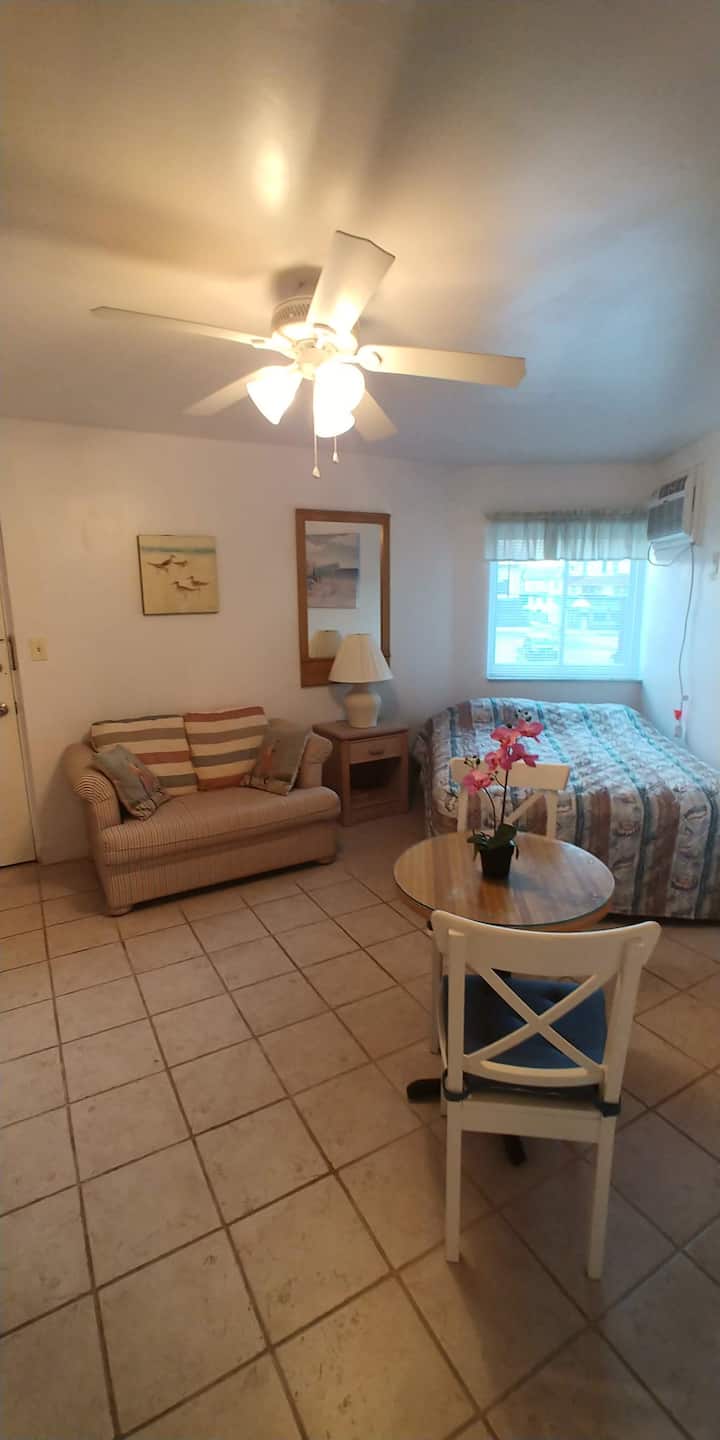 Cozy Studio In The Heart Of Wildwood! - Stone Harbor, NJ