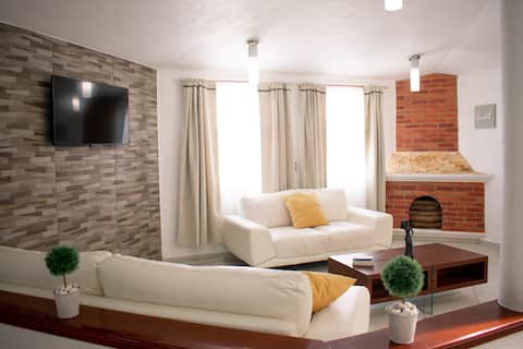 Large apartment near Toluca Airport