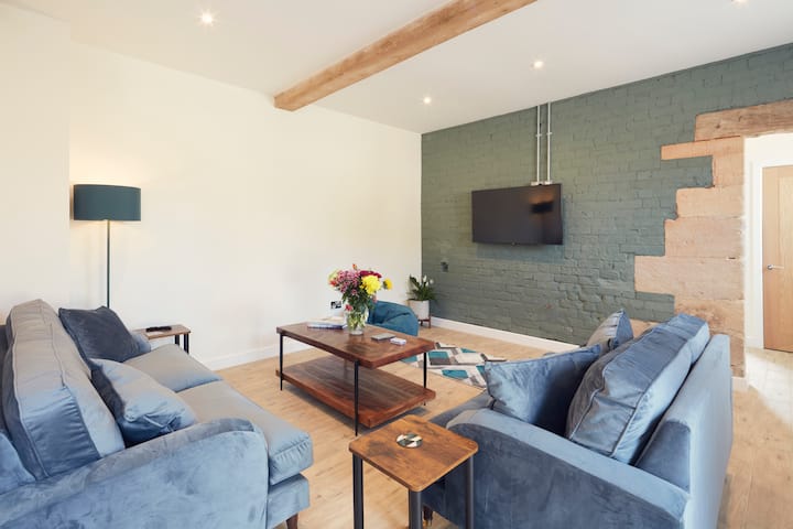 Stylish Cotswolds Retreat For Couples & Friends - イギリス ストラウド