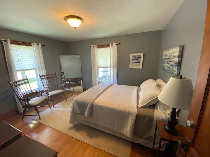 Главен брачен кревет (
широк 150-179 см)