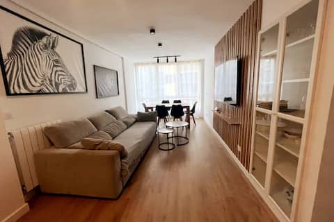 Propiedad de Airbnb exitosa: Whispers of the Cantabrian en Gijón / Xixón