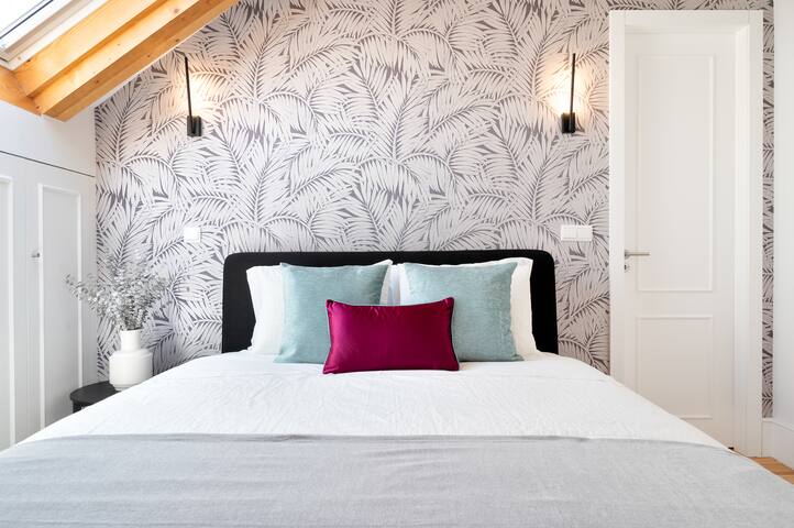 89 T3 – Flores Gem gallery image 3