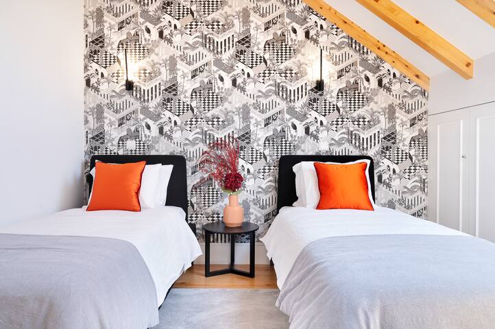 89 T3 – Flores Gem gallery image 4