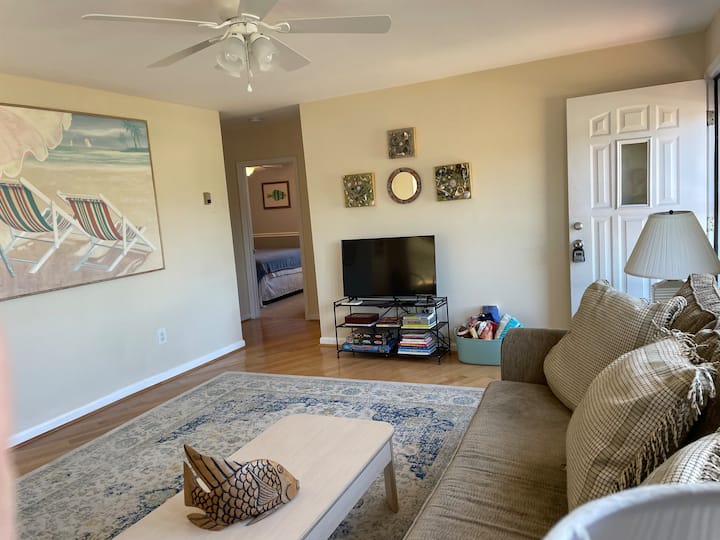 Entire Sunny House One Block To Beach Pet Friendly - Brigantine, NJ