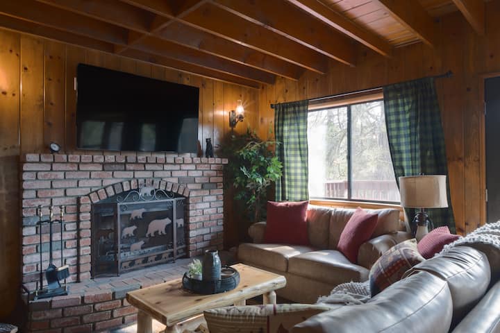 Gregory's Lake Gregory Cabin! - San Bernardino, CA