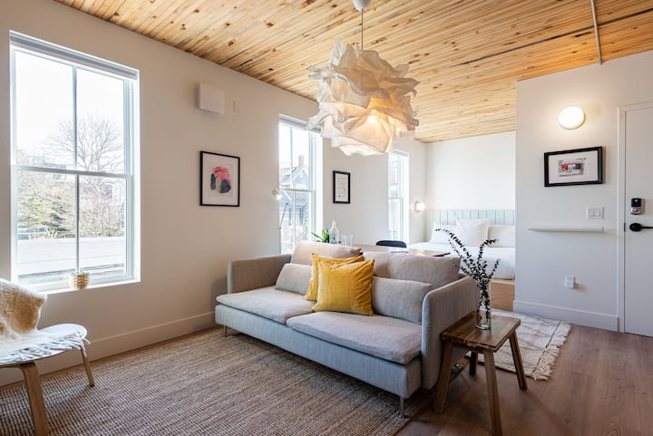 Brewery Park 2201 - Charming Fresh North End Suite - 핼리팩스 카운티