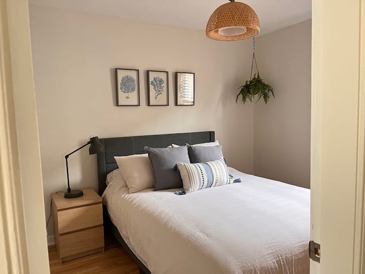 Dhomë gjumi e dytë me krevat të rehatshëm dopio "queen