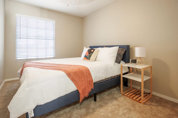 غرفة النوم 2