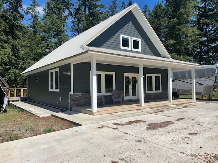 Falkland Vacation Rentals & Homes British Columbia, Canada Airbnb