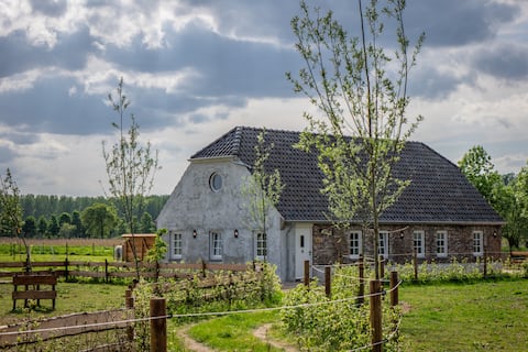 "The Old Woelige Stable"
Lovely place in the countryside