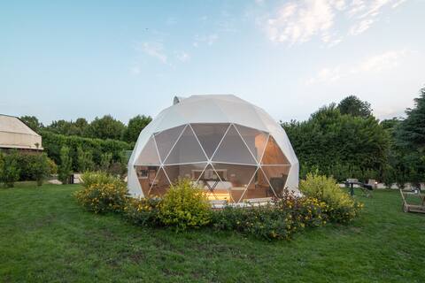 UnderDome Glamping