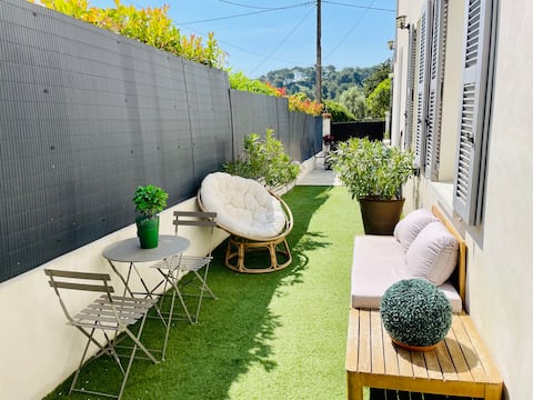 Top Airbnb: Guest House, La Treille, Marseilles in Marseille 11e Arrondissement