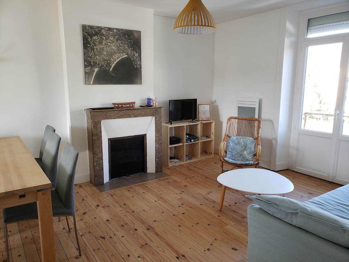 Top Airbnb: Apartment 6-7 people St. Cast center, 100 m from the beach in Saint Cast Le Guildo