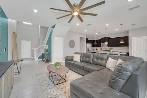 Top Airbnb: 5BR Fantastic Family Vacation Getaway in Lakeland / Winter Haven