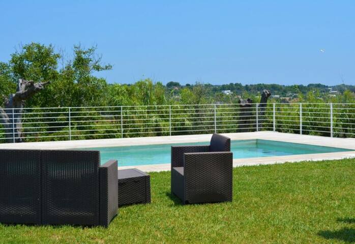 Villa con piscina esclusiva a Pescoluse gallery image 3