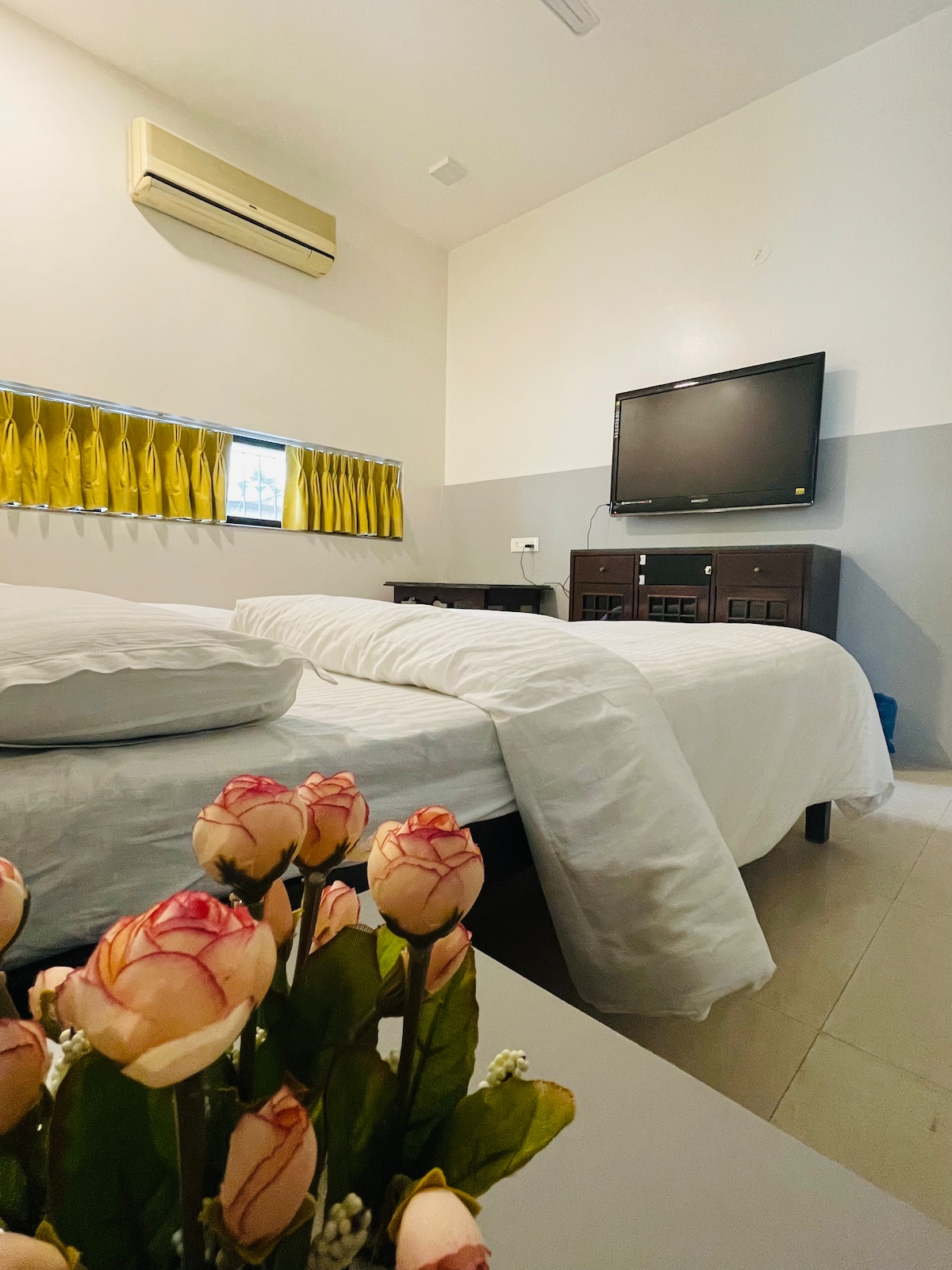 Spálňa s 2 oddelenými posteľami (sivá) -1 