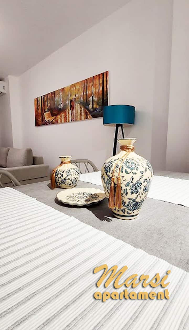 "Marsi Apartment" In The City Center - Tirana