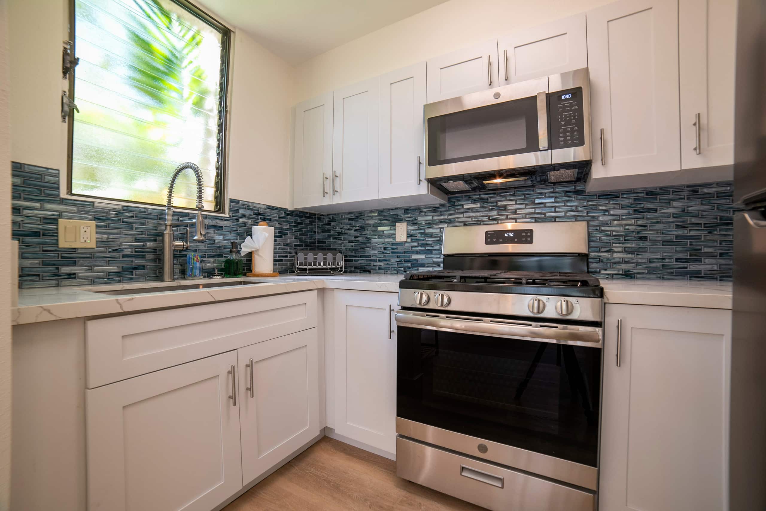 Condo in Kihei · ★4.93 · Studio · 1 bed · 1 bath - Image 4