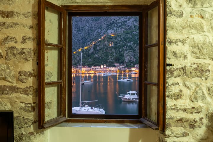 Kotor Bay View - 10 Mins Walk From The Old Town - Kotor