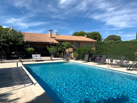 Family home - Pool - Les Vignes Blanches
