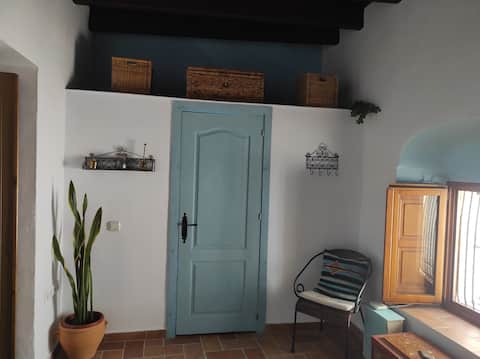 Successful Airbnb property: Cozy apartment in Vejer's historic center in Vejer De La Frontera